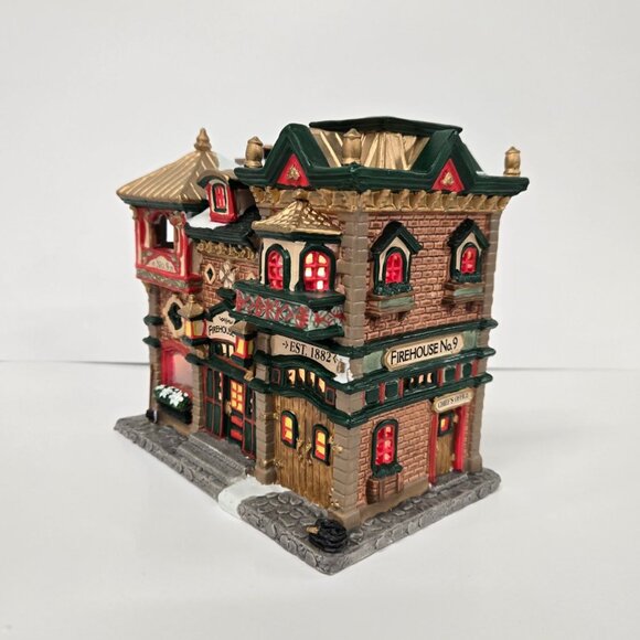 LEMAX Firehouse No. 9 2004 Lighted House w/ Box & Cord Retired 2006 Village - Picture 5 of 16